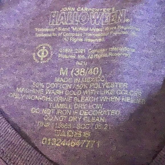 John Carpenters Halloween Purple Tee Size Medium Preloved - Picture 5 of 5